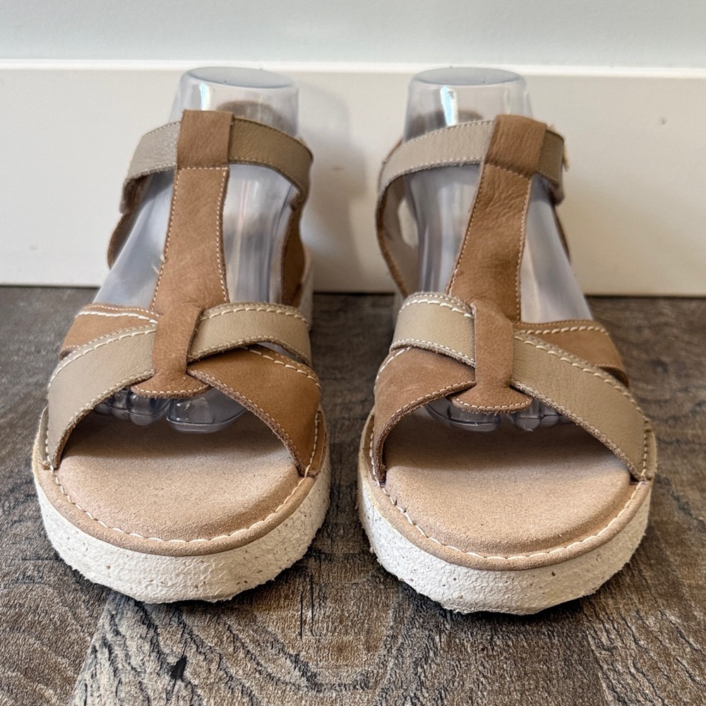 * NWOT*On Foot | Leather Sandals